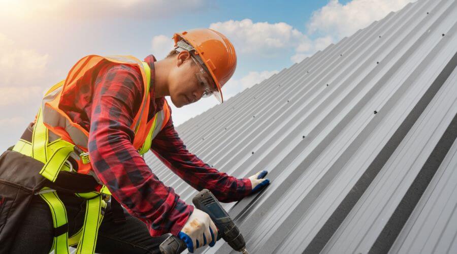Professional gutter cleaning in Eddington, ME
